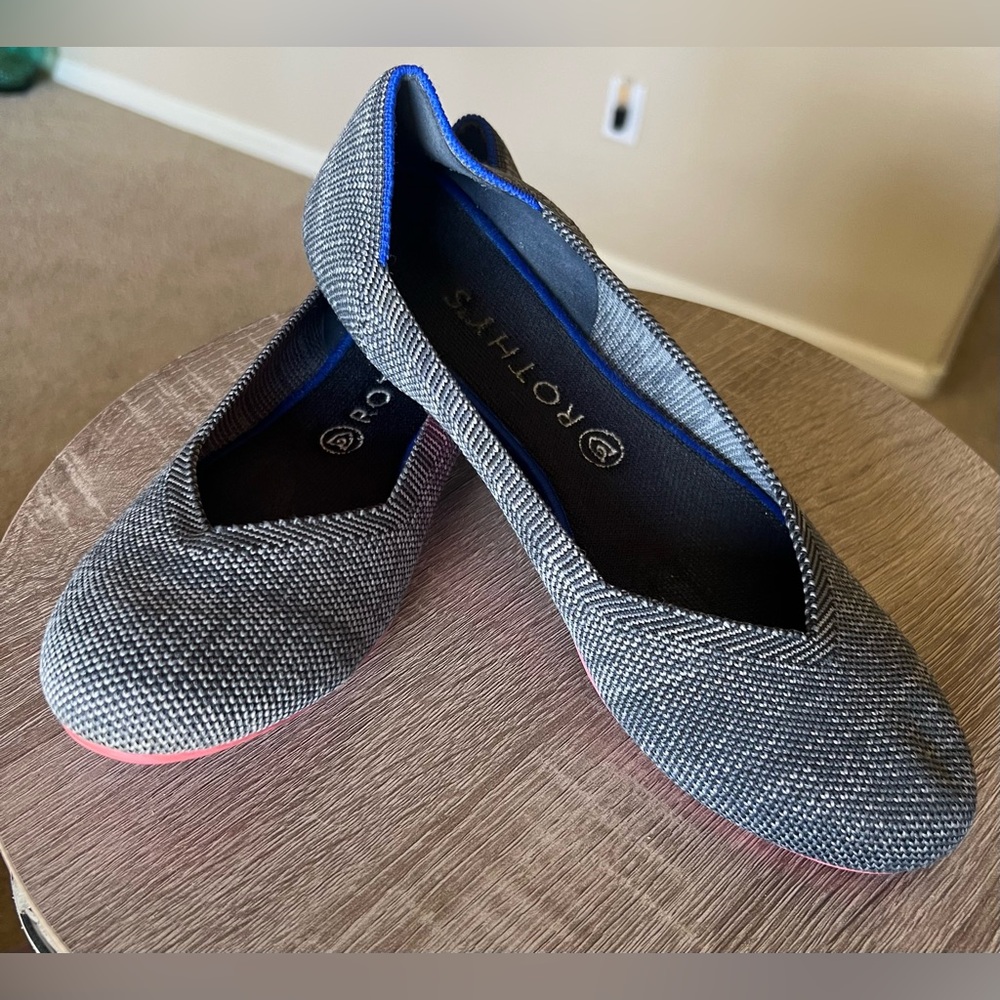 Rothy’s Round Toe Ballet Flats – Herringbone Gray with Blue Trim